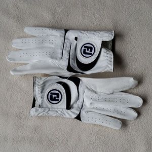 FootJoy Men's Golf Gloves Right, M, two, white new without tags